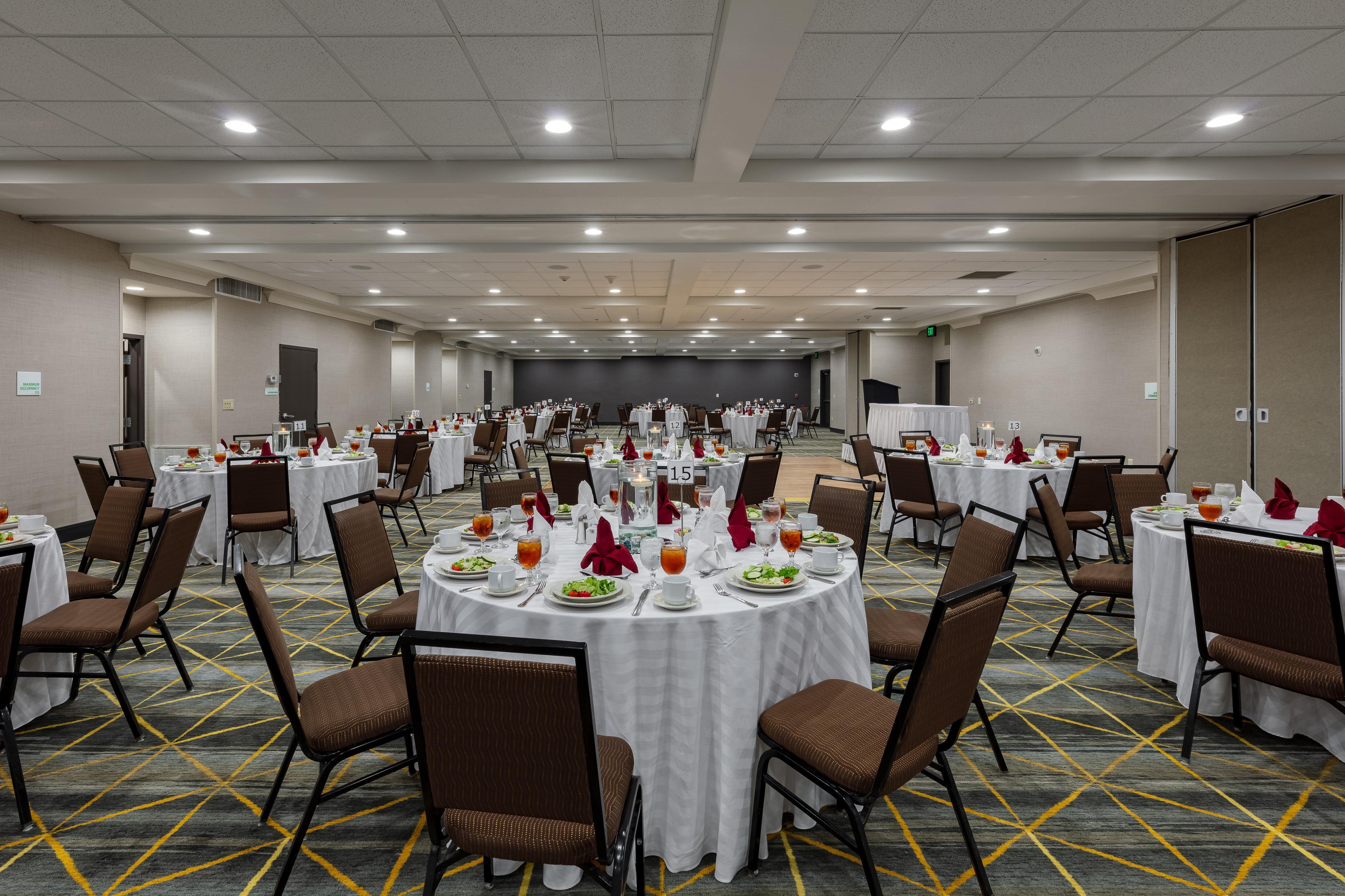 Holiday Inn & Suites Atlanta Airport North By Ihg College Park Ngoại thất bức ảnh