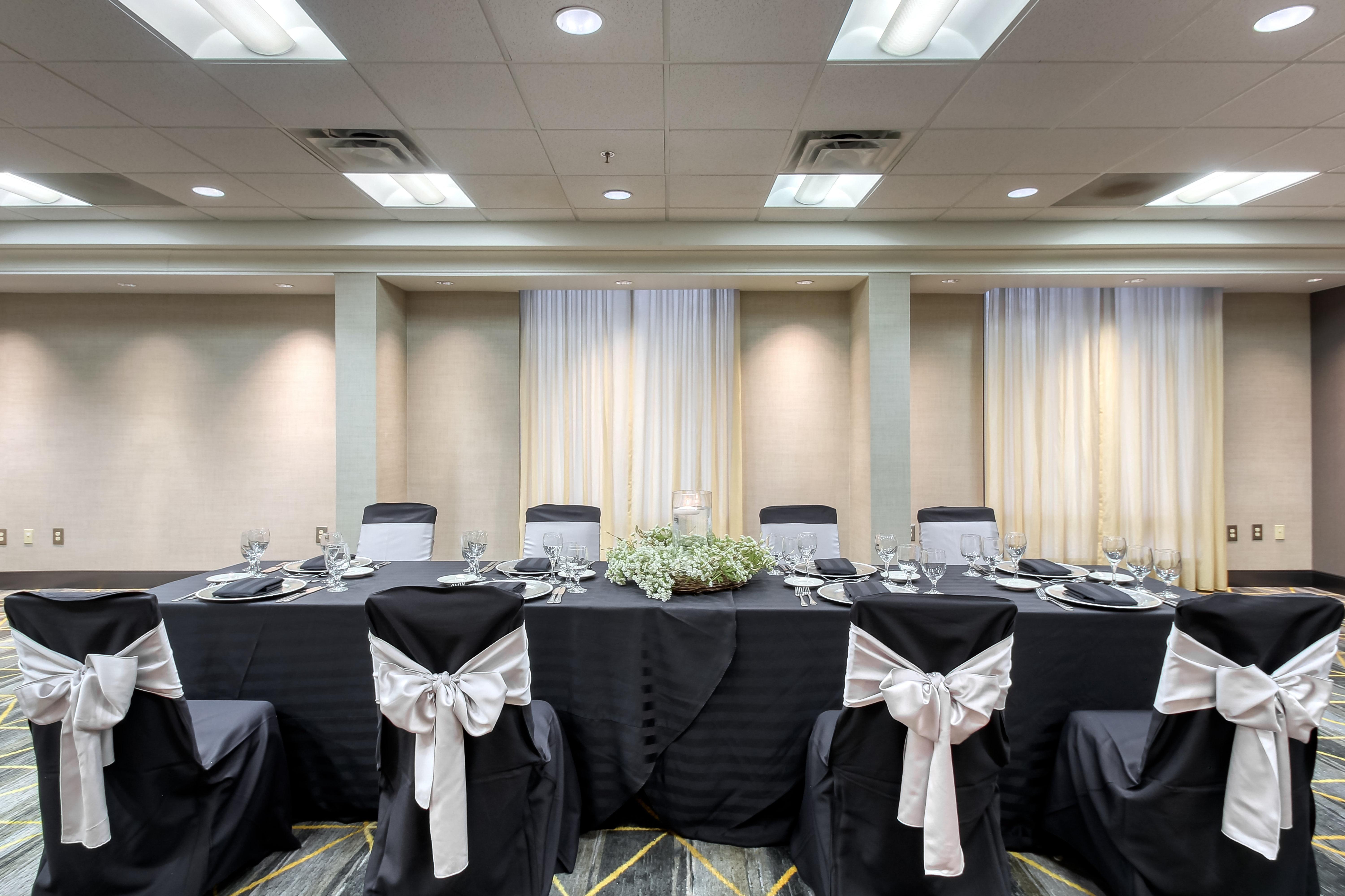 Holiday Inn & Suites Atlanta Airport North By Ihg College Park Ngoại thất bức ảnh